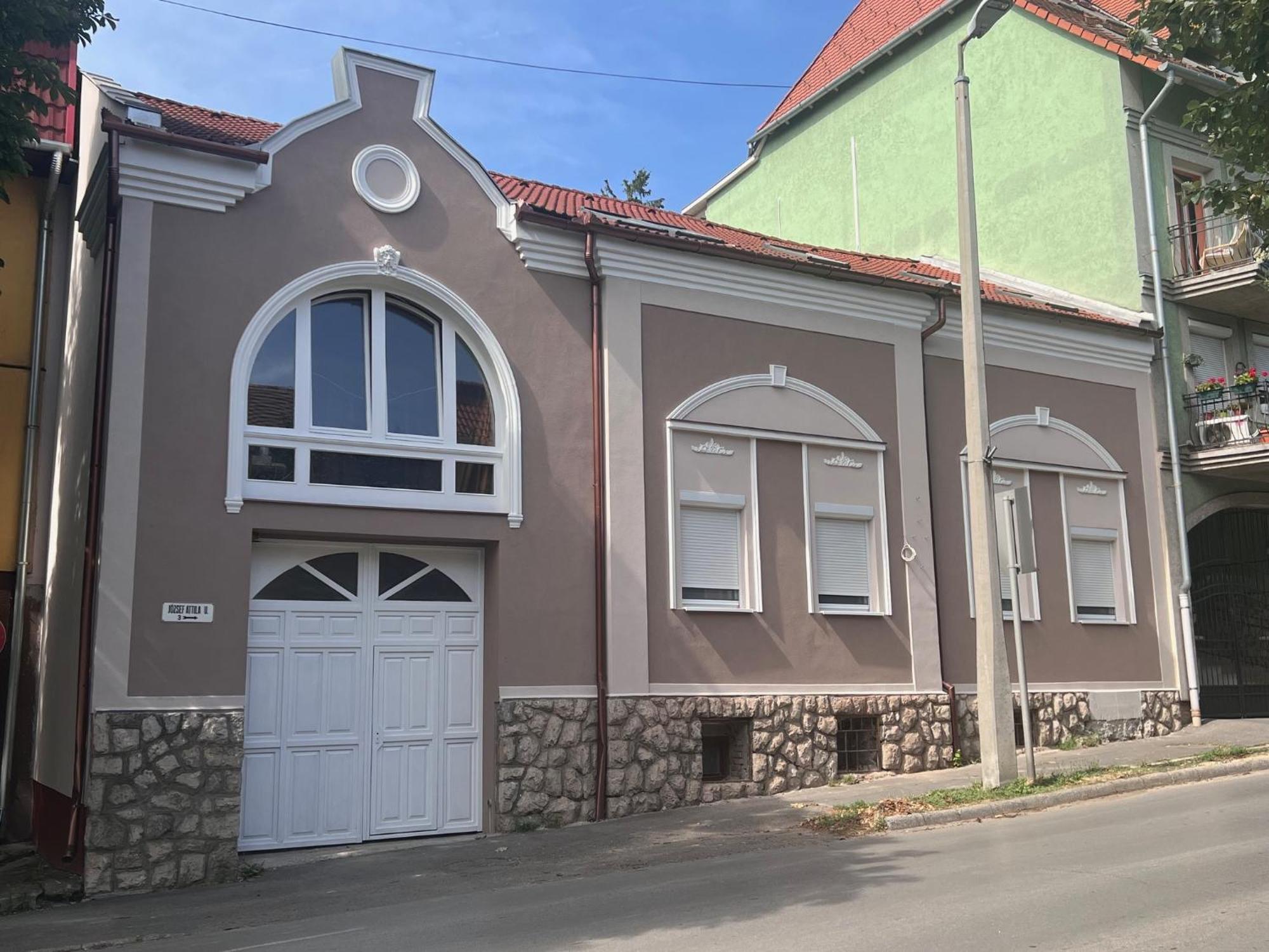 Berzsenyi Apartmanhaz Kaposvar Exterior photo
